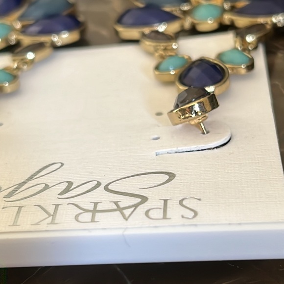 Sparkling Sage Earrings - Picture 8 of 9